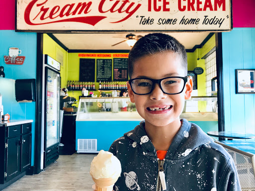 Cafe «Cream City Ice Cream & Coffee House», reviews and photos, 119 W Broad St, Cookeville, TN 38501, USA