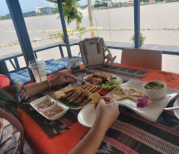 Bannpenang Riverside 'Cafe photo