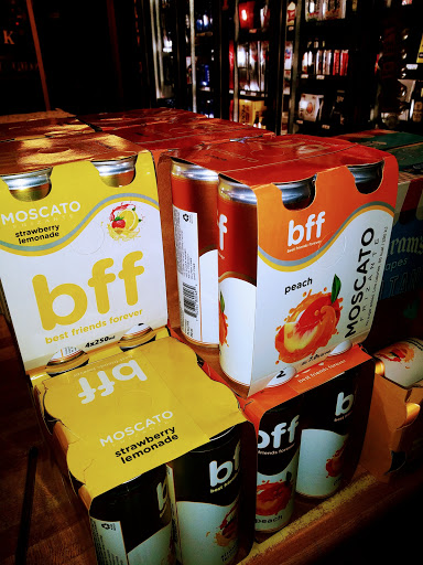 Liquor Store «County Line Liquor», reviews and photos, 15965 Dixie Hwy, Crittenden, KY 41030, USA