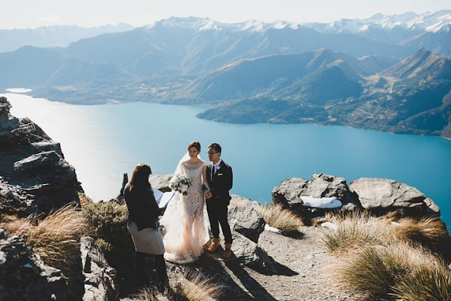 Comments and reviews of Jodie Stuart - Wanaka Celebrant