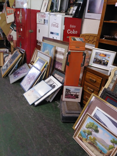 General Store «T & E General Store», reviews and photos, 110 S Maple St, Yamhill, OR 97148, USA