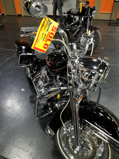 Harley-Davidson Dealer «Chicago Harley-Davidson», reviews and photos, 2929 Patriot Blvd, Glenview, IL 60026, USA