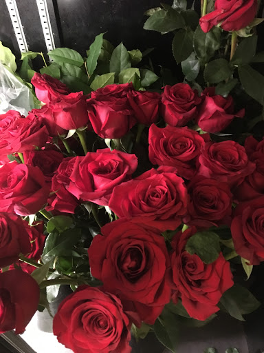 Florist «VIP Flowers», reviews and photos, 11050 SE Powell Blvd #377, Portland, OR 97266, USA