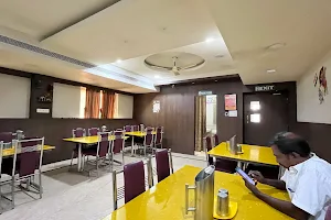 Shree Anandha Bhavan | Pure Veg Restaurant Mayiladuthurai image