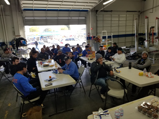 Auto Body Shop «Golden West Collision Center», reviews and photos, 970 W Evelyn Ave, Sunnyvale, CA 94086, USA