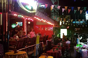 Panorama Pub image