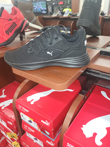 Shopping Mall «Fairlane Town Center», reviews and photos, 18900 Michigan Ave, Dearborn, MI 48126, USA