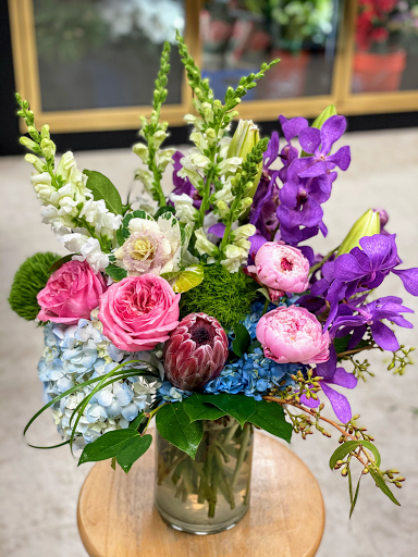 Florist «Vienna Florist & Gifts», reviews and photos, 431 Maple Ave W, Vienna, VA 22180, USA