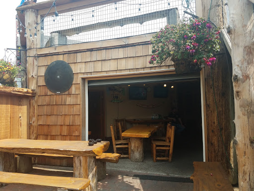 Bar & Grill «Snug Harbor Bar and Grill», reviews and photos, 5001 SW Hwy 101, Lincoln City, OR 97367, USA