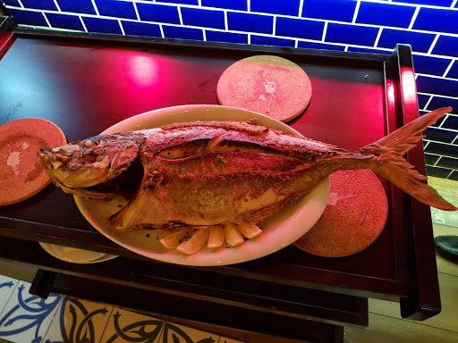 Dancing Lobster - Restaurant portughez cu peste si fructe de mare