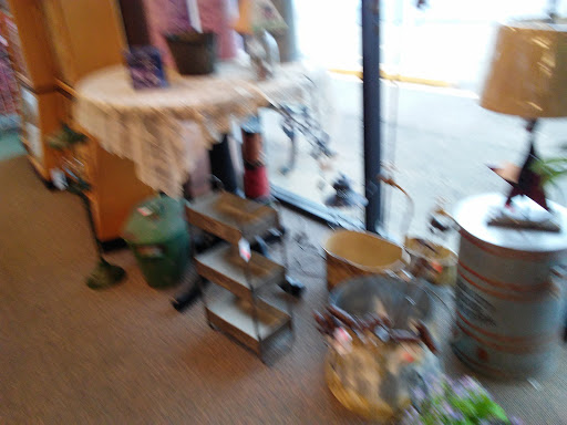 Shopping Mall «West Kentucky Factory Outlet», reviews and photos, 385 Outlet Ave, Eddyville, KY 42038, USA