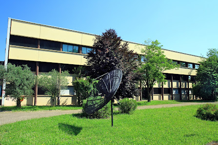 I.T.I. e Liceo delle Scienze Applicate Enrico Fermi Via Gaetana Agnesi, 24, 20832 Desio MB, Italia