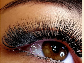 Lara Lashes Beautyfarm Wimpern Augenbrauen Kosmetik