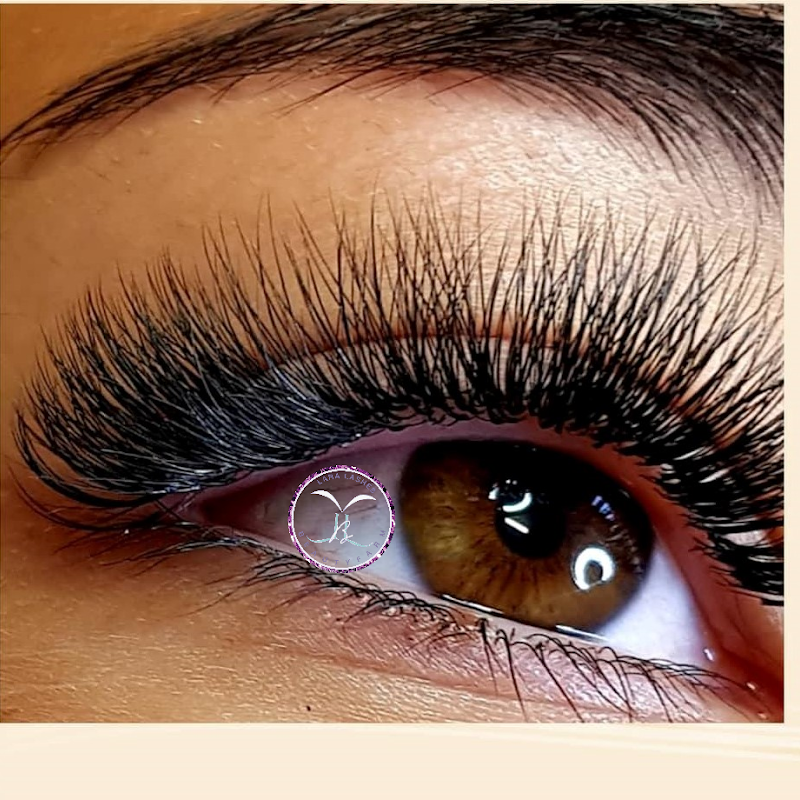 Lara Lashes Beautyfarm Wimpern Augenbrauen Kosmetik