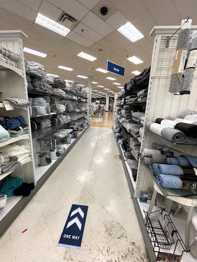 Department Store «Marshalls», reviews and photos, 3855 E Foothill Blvd, Pasadena, CA 91107, USA