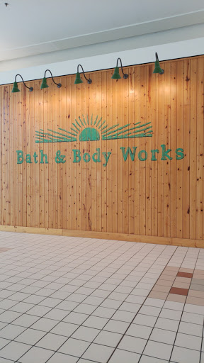 Beauty Supply Store «Bath & Body Works», reviews and photos, 474 Eagle Ridge Mall Entrance, Lake Wales, FL 33853, USA