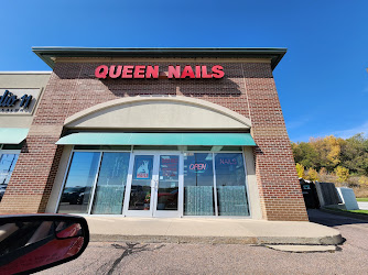Queen Nails