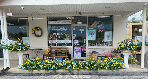 Bouquets N Things, 3719 Nicholas St, Easton, PA 18045, USA, 