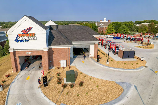 Rocket Carwash - Village Drive en Lincoln