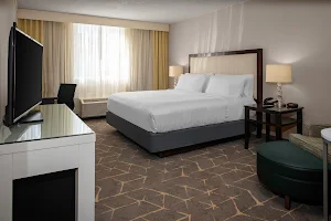 Holiday Inn & Suites Boston-Peabody, an IHG Hotel image
