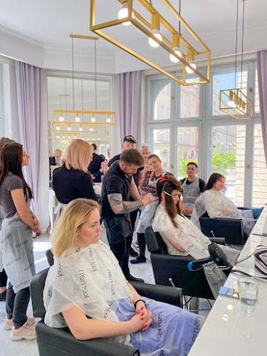 Opinii despre Akademia Fryzjerstwa Krukowski în Poznań - Salon fryzjerski