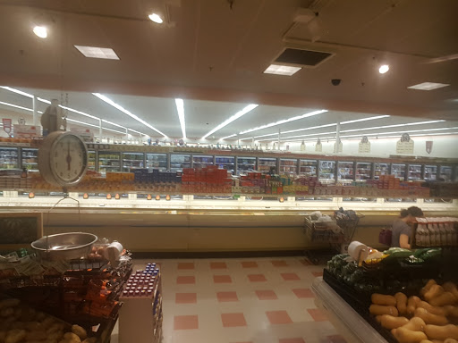 Grocery Store «Market Basket», reviews and photos, 350 Winthrop Ave, North Andover, MA 01845, USA