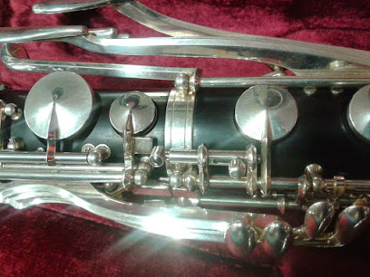 Reviol Woodwind Instruments