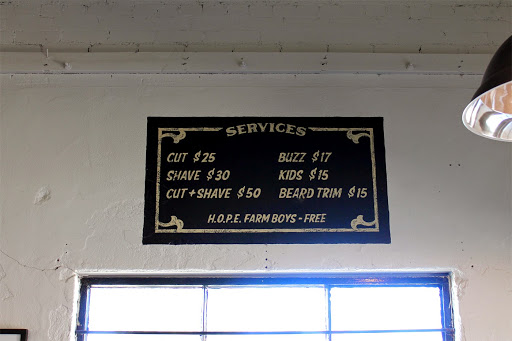 Barber Shop «Fort Worth Barber Shop», reviews and photos, 3529 Lovell Ave, Fort Worth, TX 76107, USA