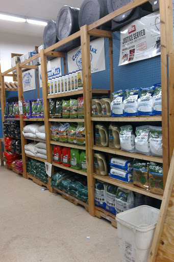 Pet Supply Store «CountryMax - Geneseo», reviews and photos, 4101 Lakeville Rd, Geneseo, NY 14454, USA