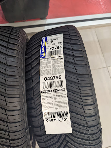 Toyota Dealer «Burien Toyota», reviews and photos, 15025 1st Avenue South, Burien, WA 98148, USA