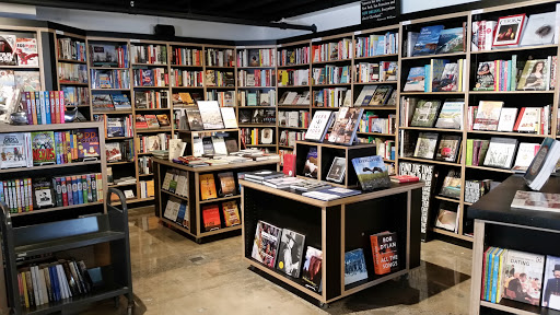 Book Store «Lido Village Books», reviews and photos, 3424 Via Oporto #102, Newport Beach, CA 92663, USA
