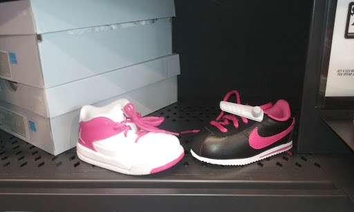 Clothing Store «Nike Factory Store», reviews and photos, 2910 W Loop 289 #805, Lubbock, TX 79407, USA