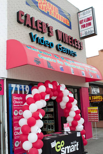 Electronics Repair Shop «Calebs Wireless and Video Games #2», reviews and photos, 7119 Pacific Blvd, Huntington Park, CA 90255, USA