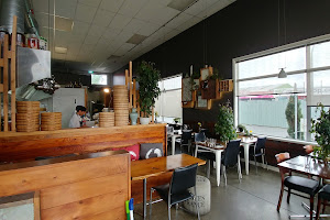 Chikos Restaurant & Cafe