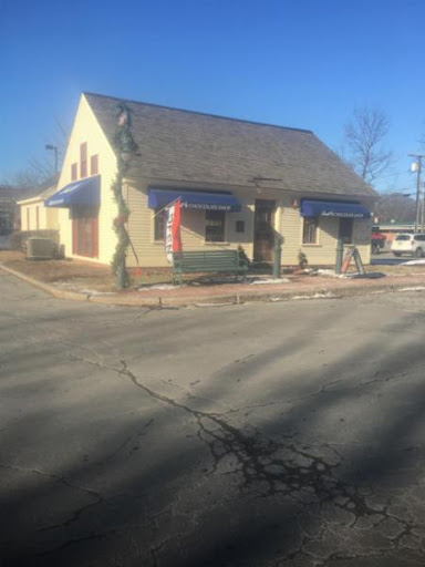 Chocolate Shop «Lindt», reviews and photos, 8 Glen Rd, West Lebanon, NH 03784, USA
