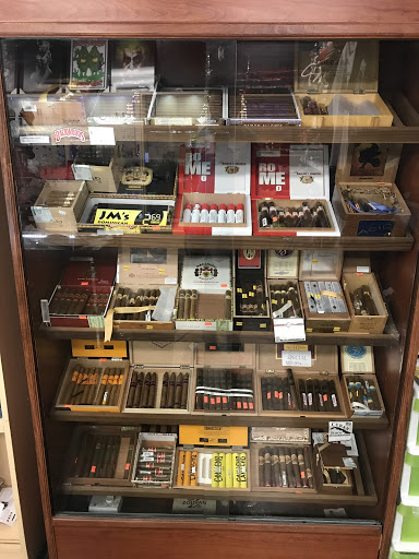 Tobacco Shop «Puff&Pass Smoke Shop», reviews and photos, 14151 Ramona Blvd #2B, Baldwin Park, CA 91706, USA