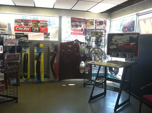 Auto Repair Shop «C & R Automotive & Truck Rpr», reviews and photos, 200 Burnside Ave, East Hartford, CT 06108, USA