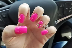 Modern Nails image