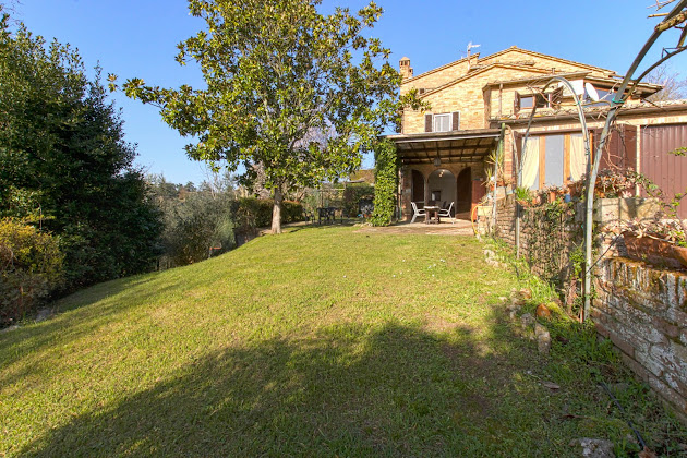 Photo Casa vacanza Il Giardino del Giuggiolo 53100 Siena