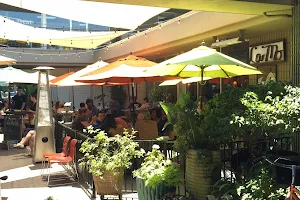 La Mo Restaurant image