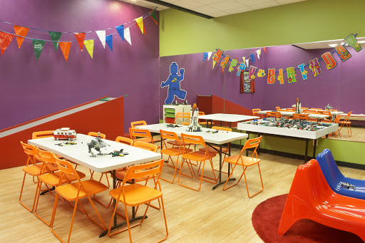 Toy Store «Bricks & Minifigs San Antonio», reviews and photos, 12415 Bandera Rd #212, Helotes, TX 78023, USA