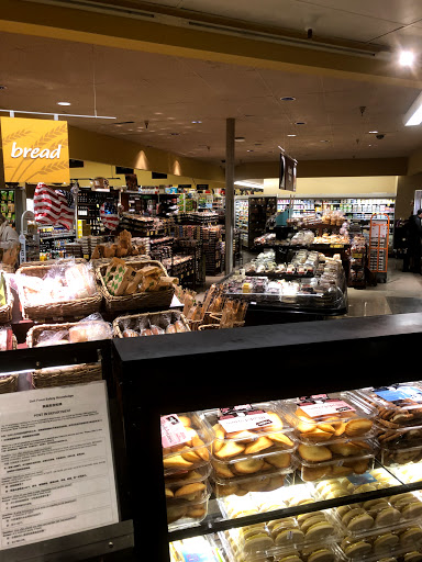 Shopping Mall «Diamond Heights Shopping Center», reviews and photos, 5214D Diamond Heights Blvd, San Francisco, CA 94131, USA