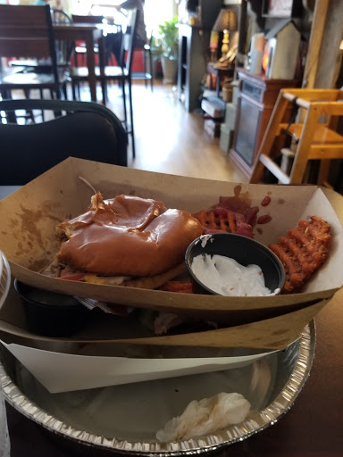 Restaurant «The Pineapple Tea Room & Coffee Shoppe», reviews and photos, 604 Colwyn St, Cumberland Gap, TN 37724, USA