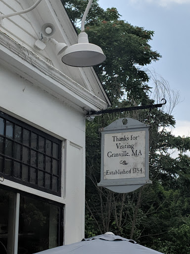Grocery Store «Granville Country Store», reviews and photos, 11 Granby Rd, Granville, MA 01034, USA