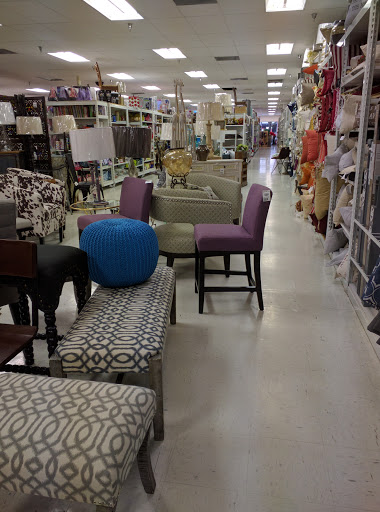 Home Goods Store «Tuesday Morning», reviews and photos, 118 W 21st St, Norfolk, VA 23517, USA