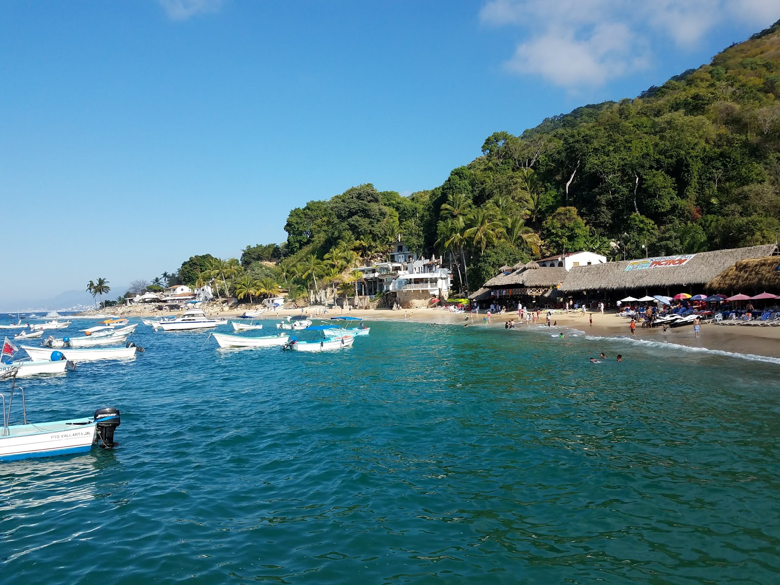 Foto av Playa Las Animas omgiven av klippor