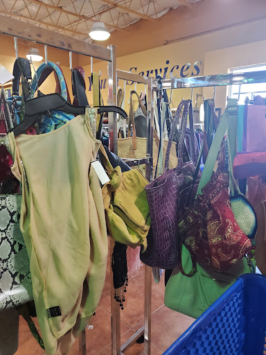 Thrift Store «Goodwill West Palm Beach/South Dixie Store & Donation Center», reviews and photos