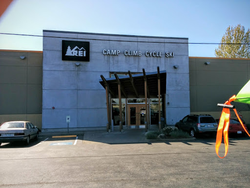 Camping Store «REI», reviews and photos, 3825 S Steele St, Tacoma, WA 98409, USA