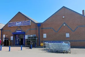 B&M Store image