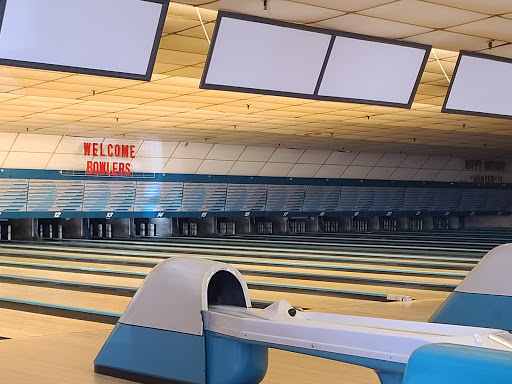Bowling Alley «Westport Bowling Lanes», reviews and photos, 135 Main St, Westbrook, ME 04092, USA